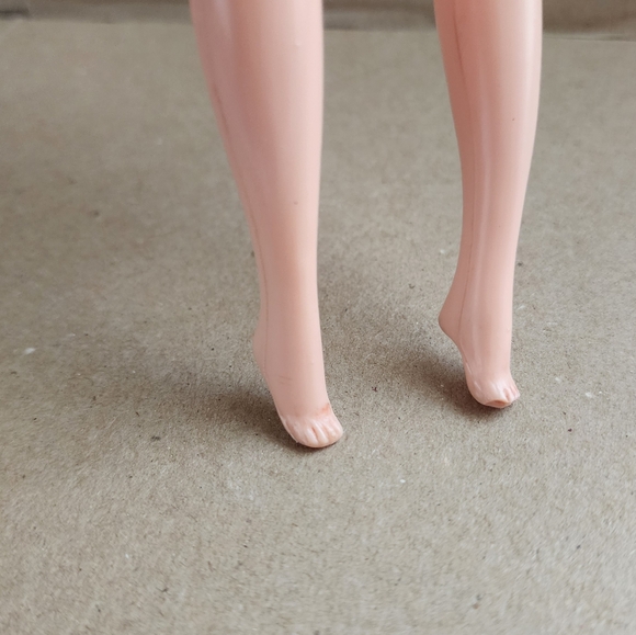 Peggy Ann 11.5" Doll  1960s In Groovy Fashions Dress "Barbie Clone" & Swimsuit - Picture 7 of 9